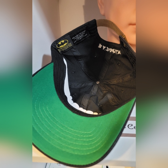 BNWOT Batman Strapback Adjustable Hat - Picture 5 of 6